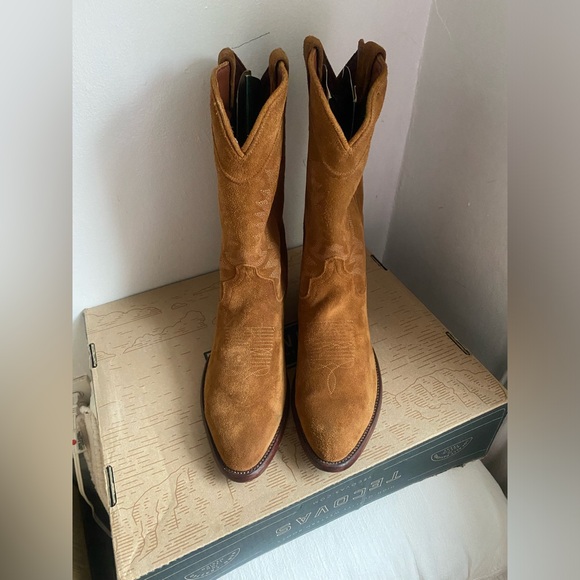 TECOVAS Brand The Josie Sienna Suede Cowboy Boot - Picture 10 of 13